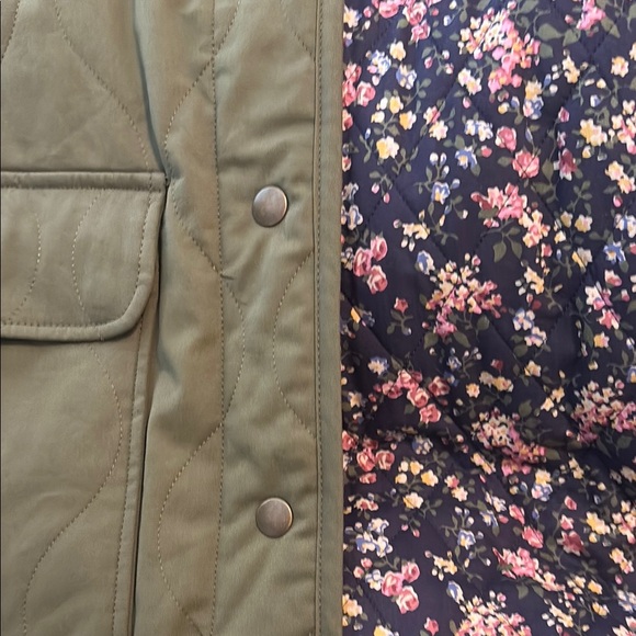 Sezane Feral Jacket, Reversible, Olive Green & Floral Quilted Jacket - Picture 4 of 9